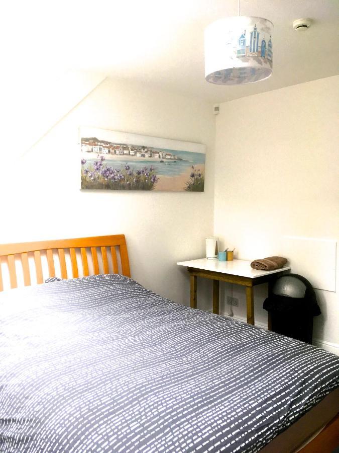 Palace Surf Hostel *